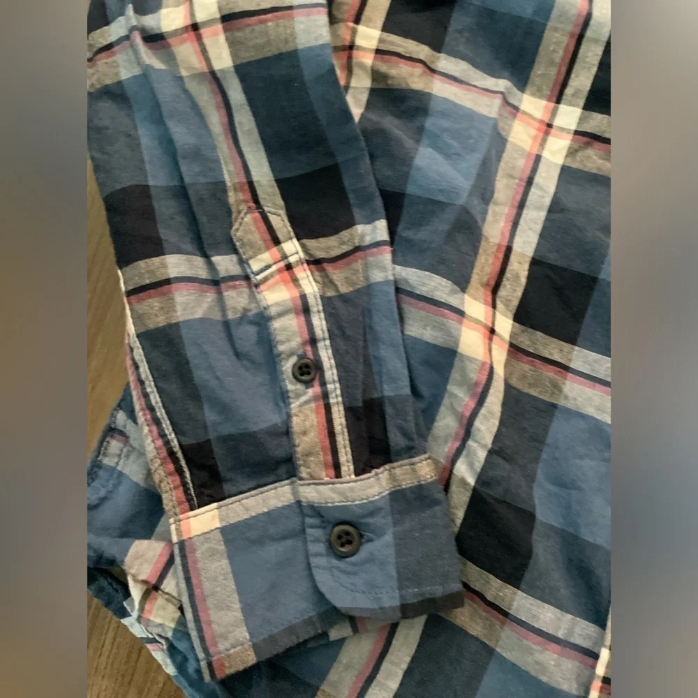 The Children's Place Blue and Pink Plaid Button Down Shirt size L 10/12